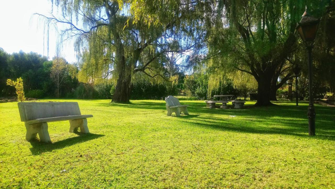 Clivia Lodge Vanderbijlpark Exterior photo